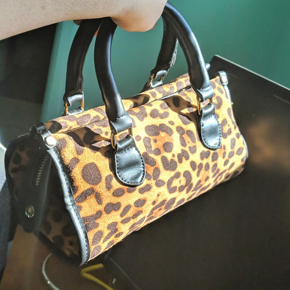 Cute barrel bag